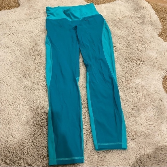 Lululemon Rare Train Times leggings 6 - Picture 5 of 10